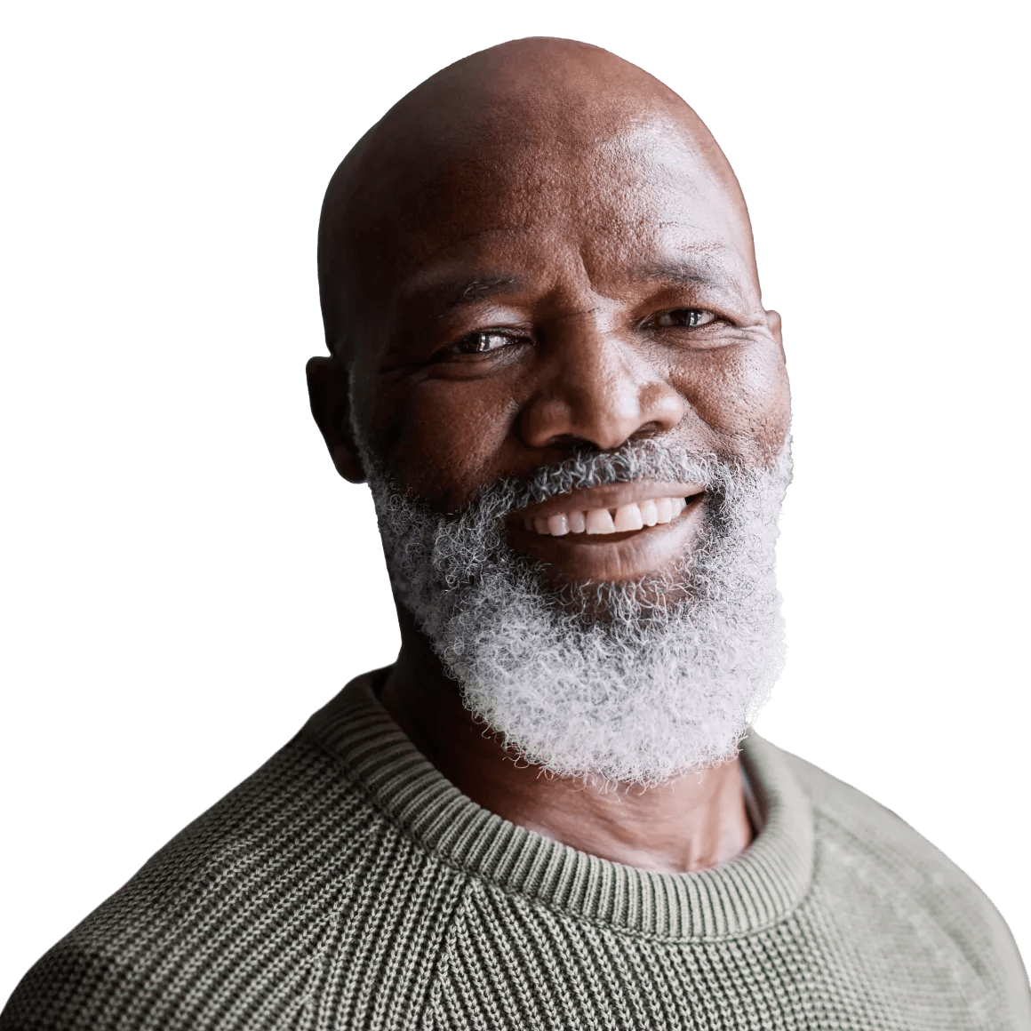 Homme souriant à la barbe blanche