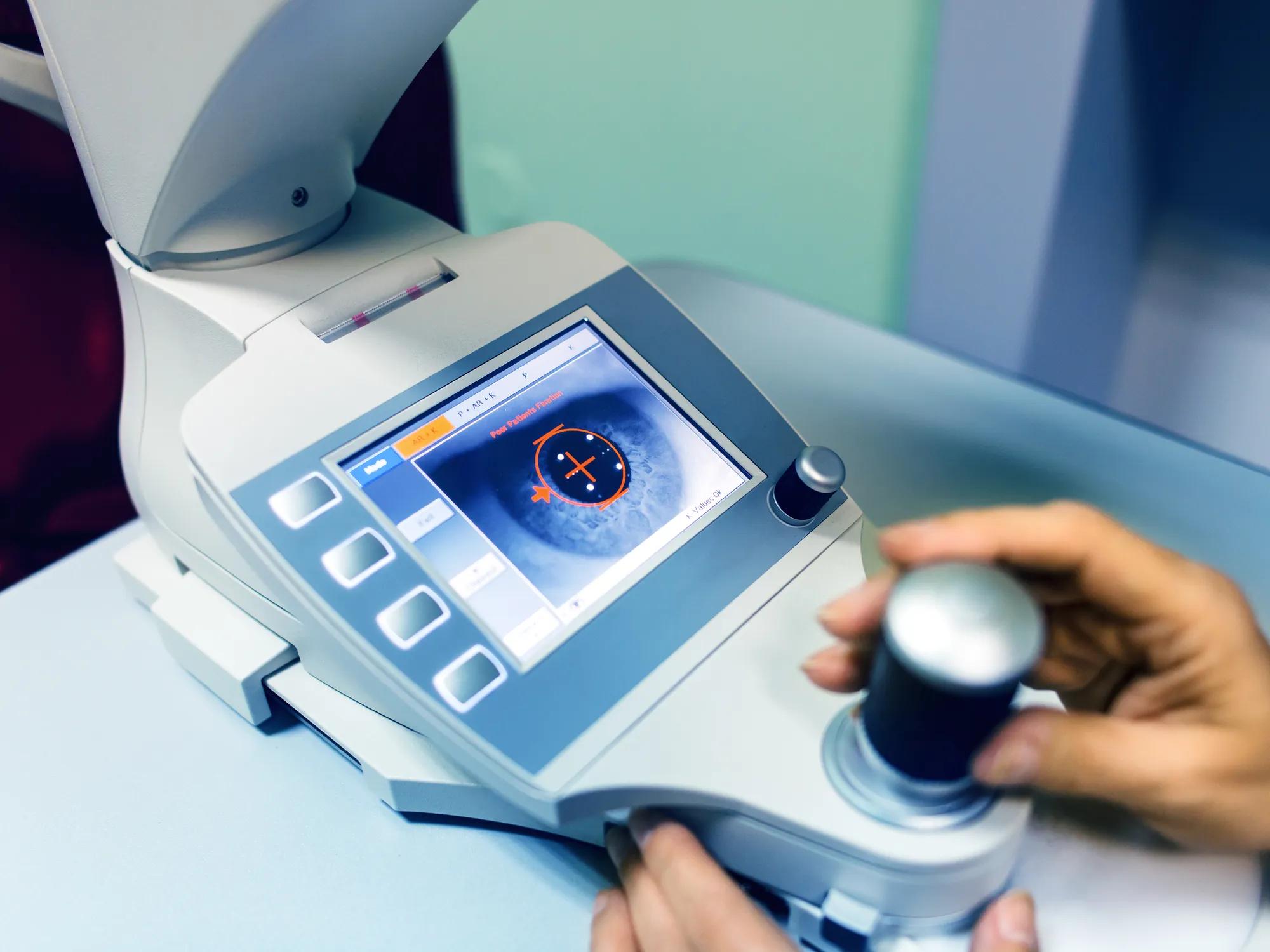 Optometry Corneal Topographer Showing an Eye and Cornea on Screen